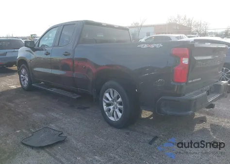 2021 Chevrolet Silverado 1500 4Wd Standard Bed Custom z USA, uszkodzony, nr VIN 1GCRYBEH5MZ114362